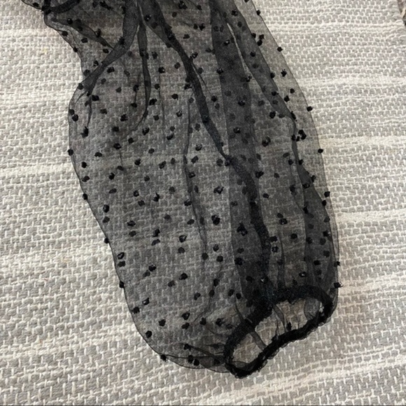 PrettyLittleThing Black Ribbed Sheer Balloon Sleeve Dot Crop Top Goth witchy - Picture 8 of 9